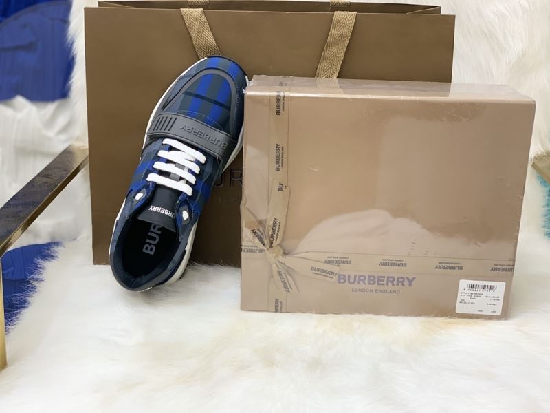 Burberry Low Shoes